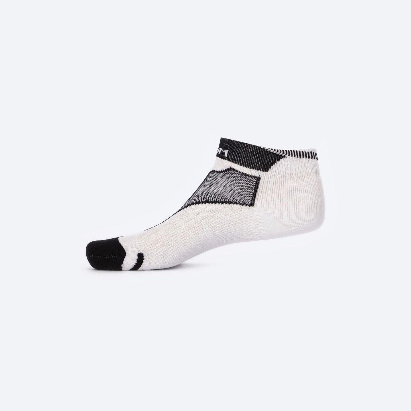 ATUM| Kids Low-Cut Training Socks - white