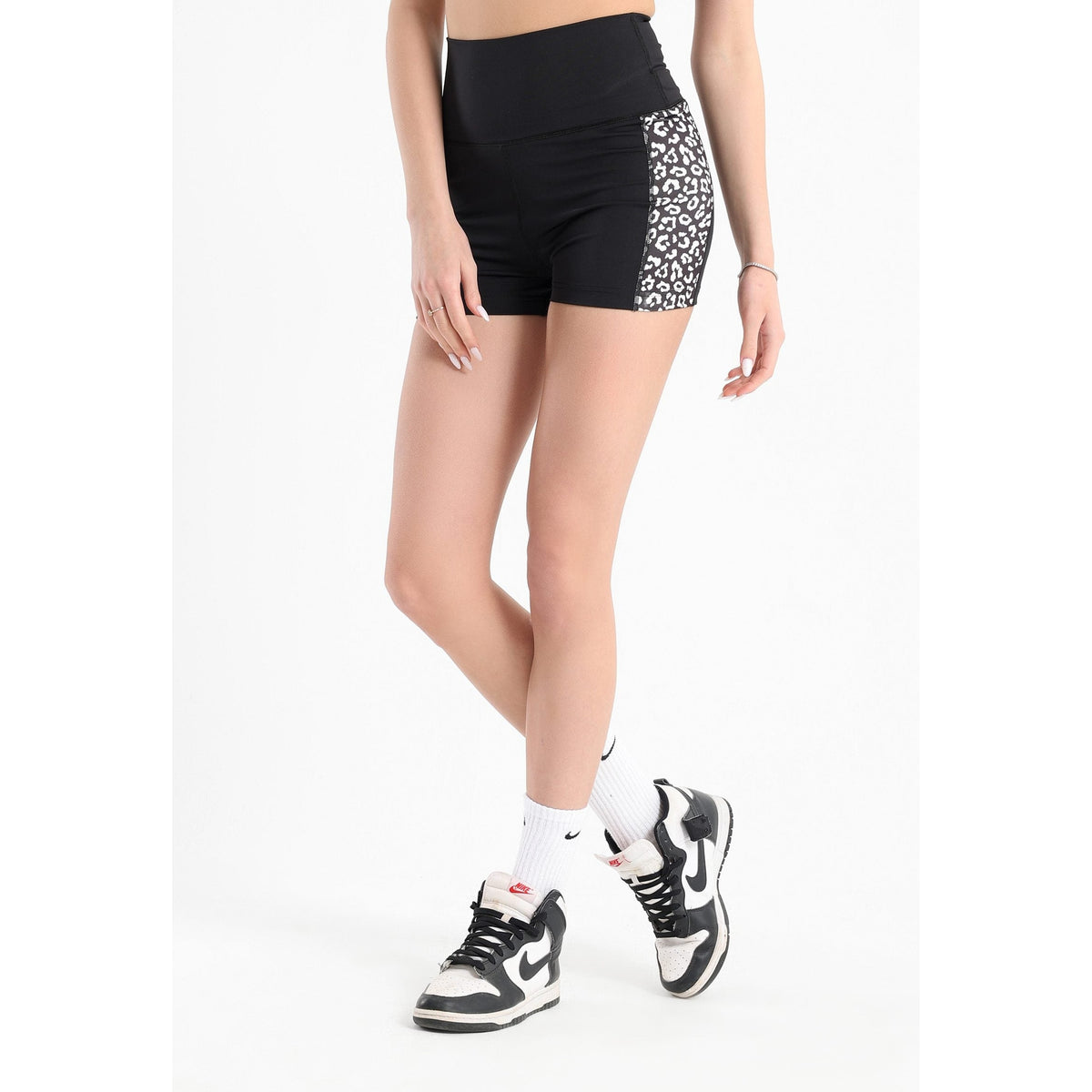 Side panel leopard printed hot shorts