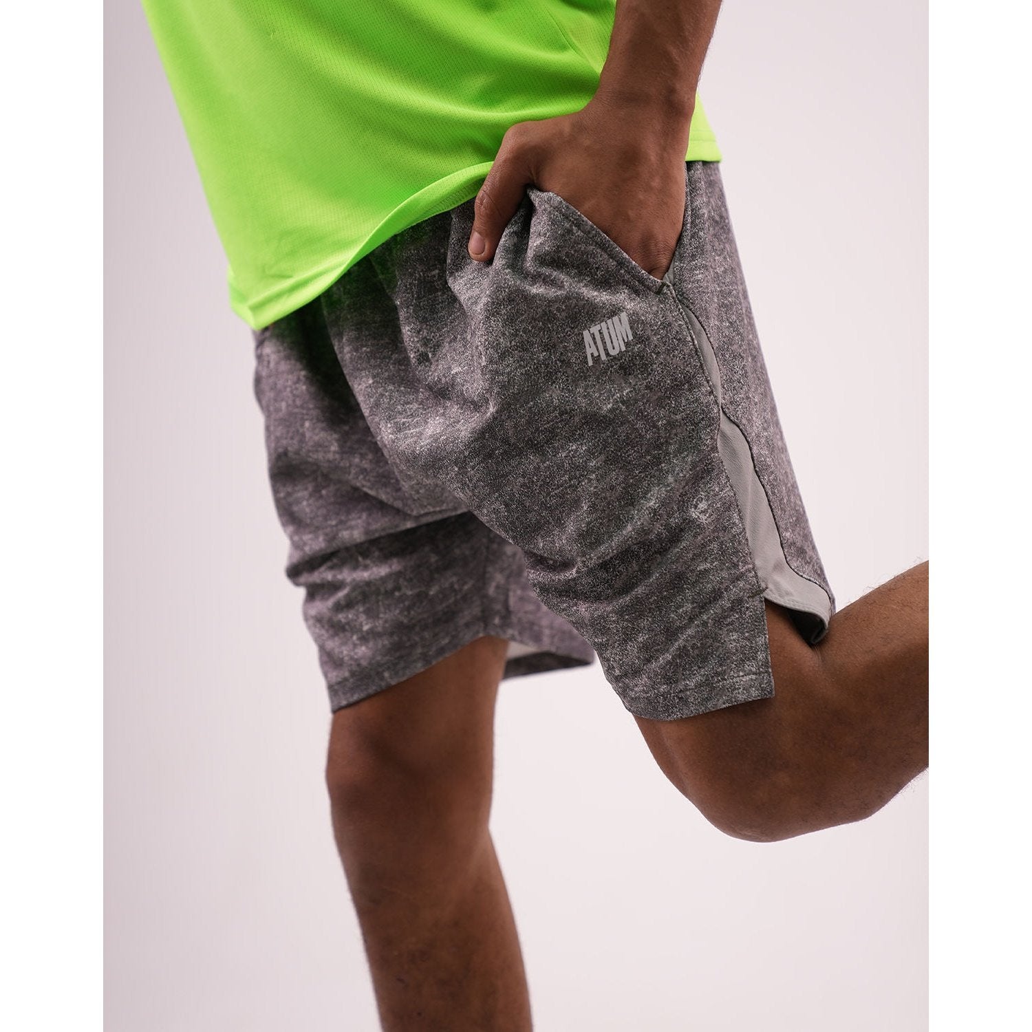 ATUM| Men's Printed Training Short - Black