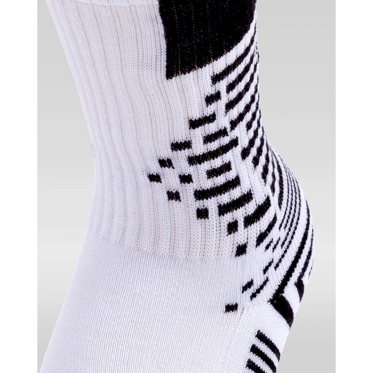 ATUM| Kids Mid-Crew Training Socks - white