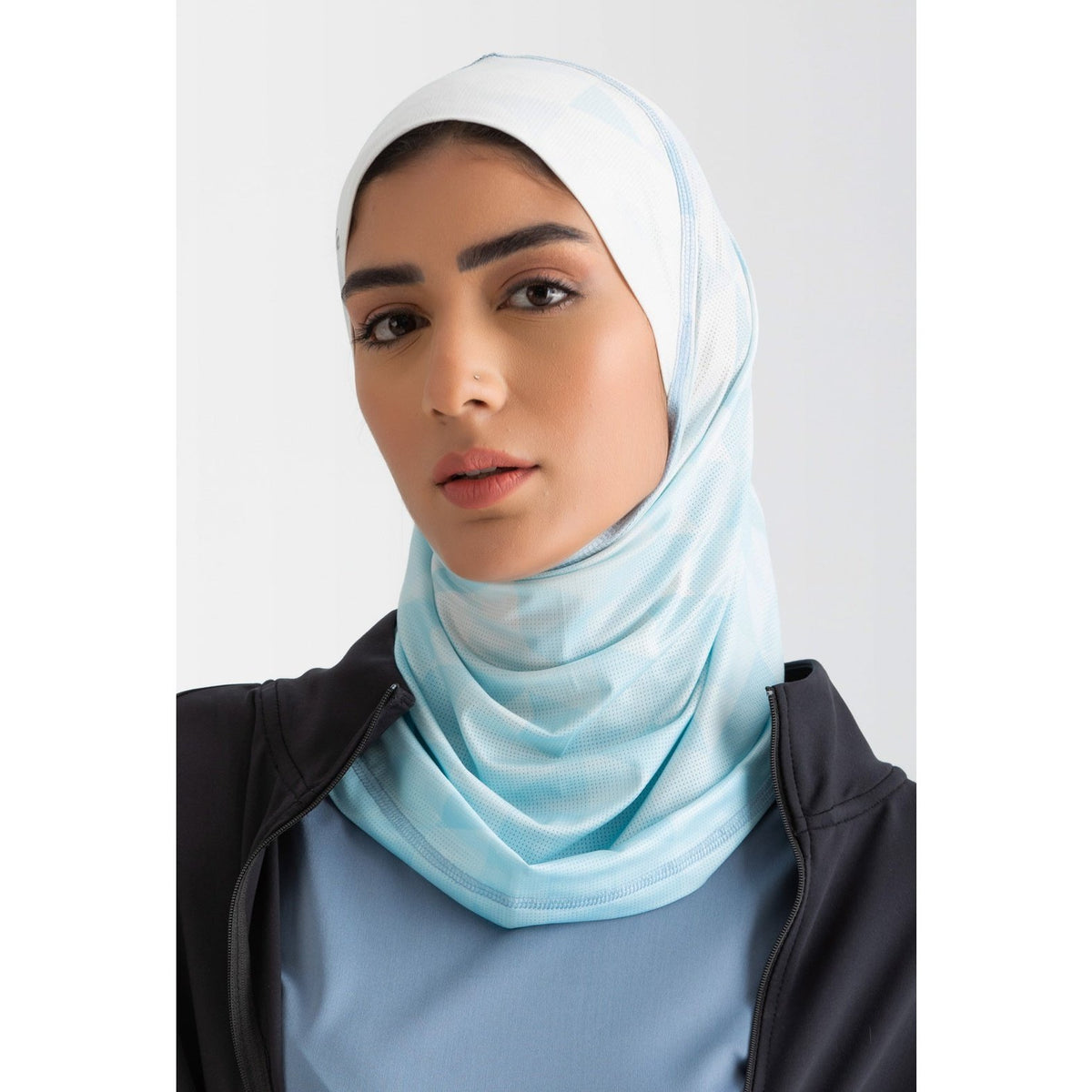 Pyramid Print Hijab Light - Sporty Pro